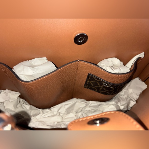 NWT Calvin Klein “Garnet” Shoulder Bag. Approx measurements as pictured - Picture 7 of 14